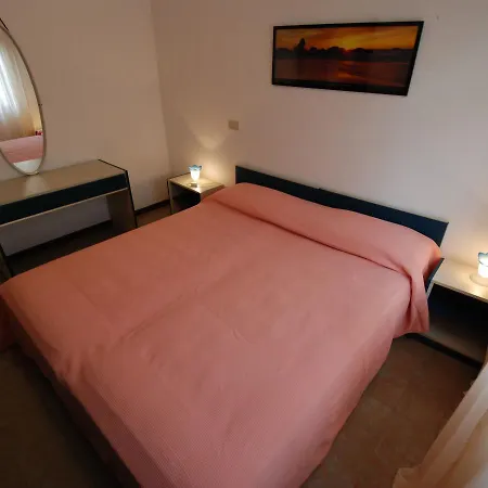 Locazione Turistica Condominio Bussola 리그나노 사비아도로